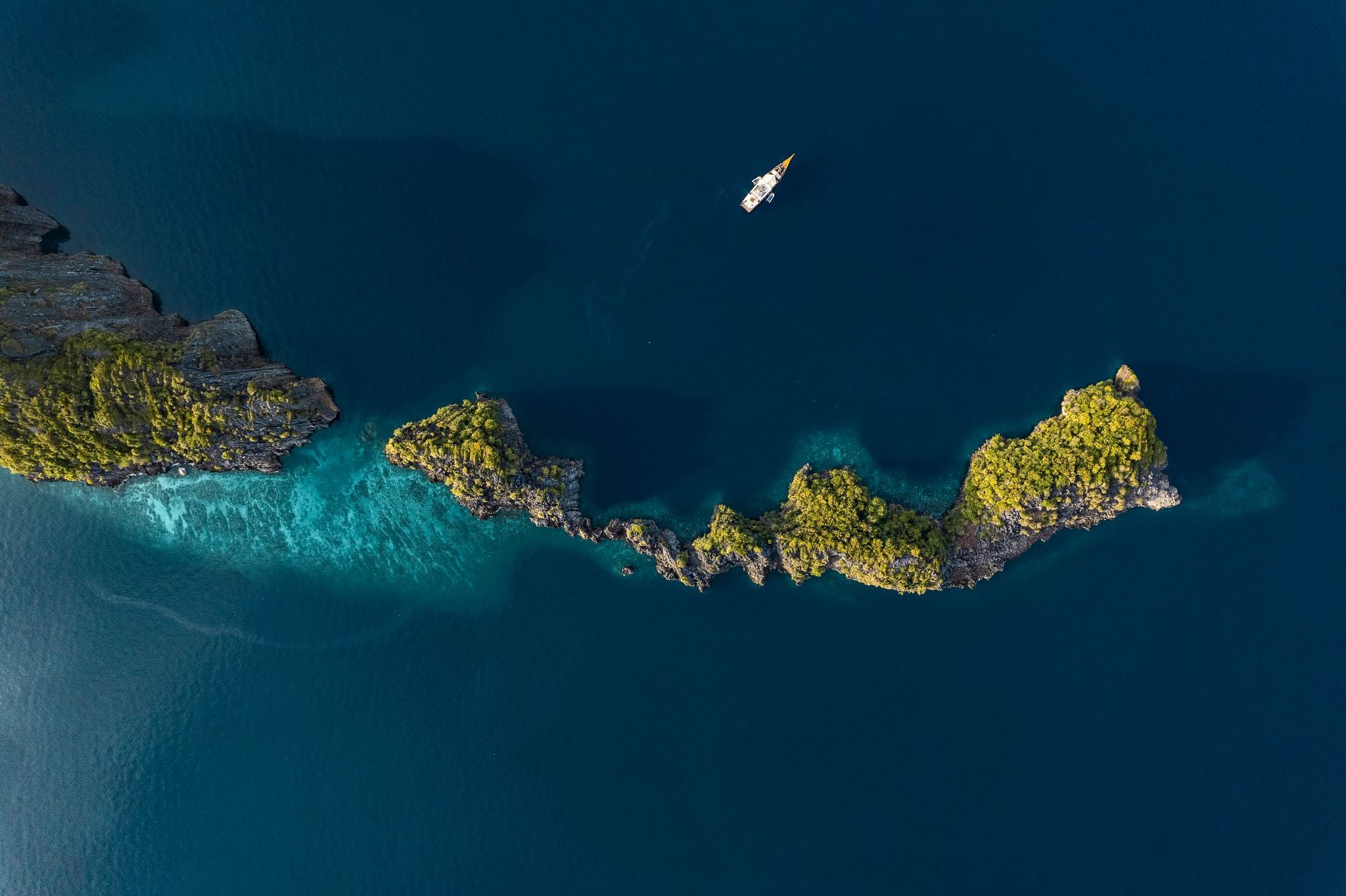 Chain of islands with a liveaboard